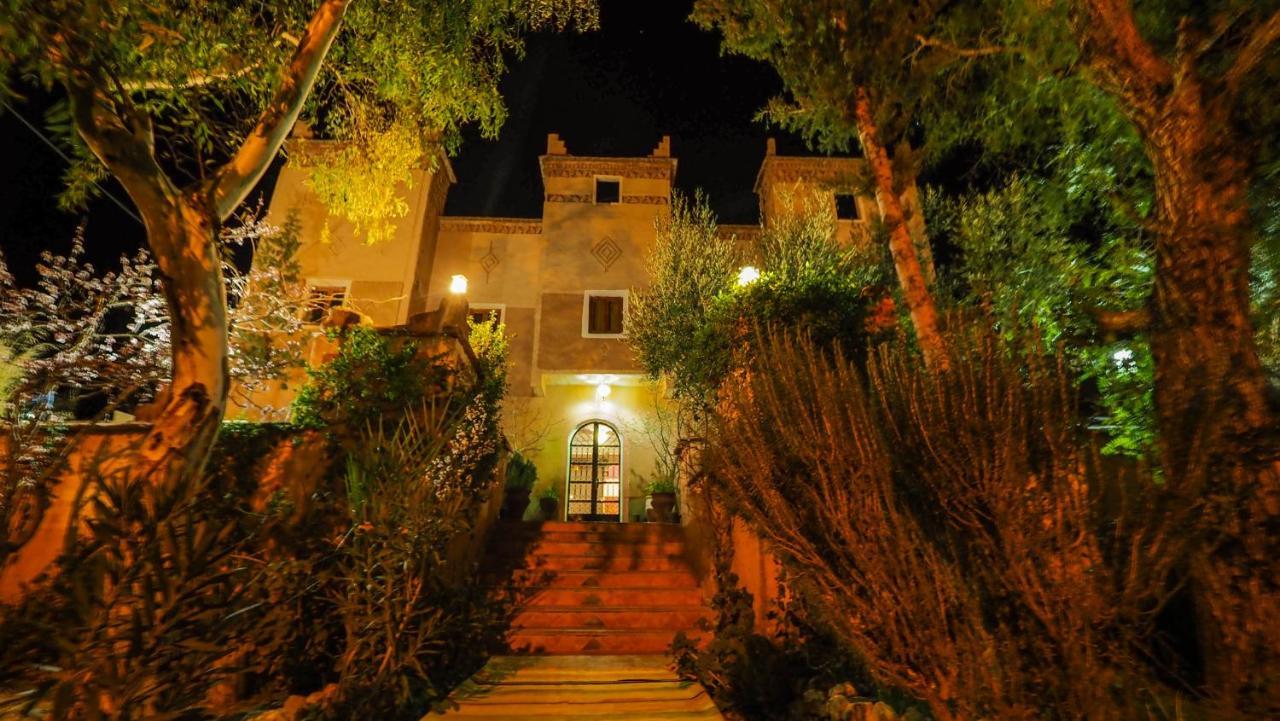 Riad Kasbah Des Roches Akhendachou n'Ait Ouffi Esterno foto