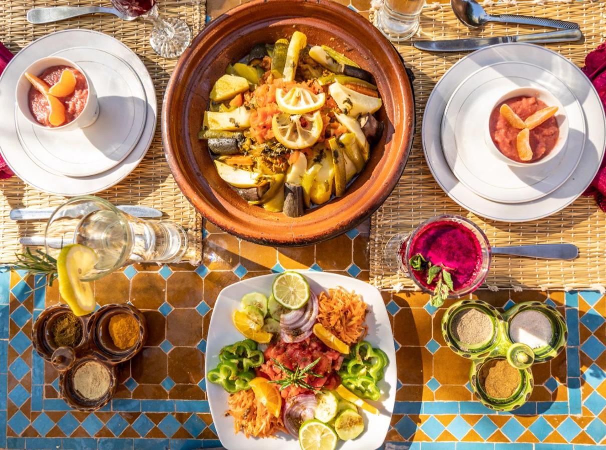 Riad Kasbah Des Roches Akhendachou n'Ait Ouffi Esterno foto