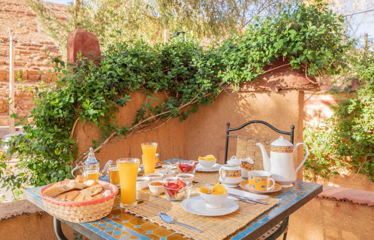 Riad Kasbah Des Roches Akhendachou n'Ait Ouffi Esterno foto