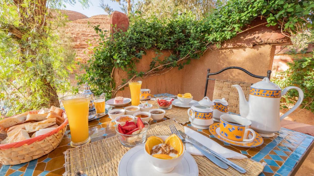 Riad Kasbah Des Roches Akhendachou n'Ait Ouffi Esterno foto