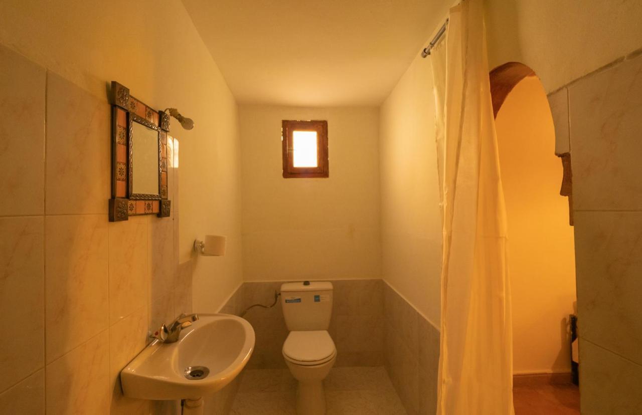 Riad Kasbah Des Roches Akhendachou n'Ait Ouffi Esterno foto