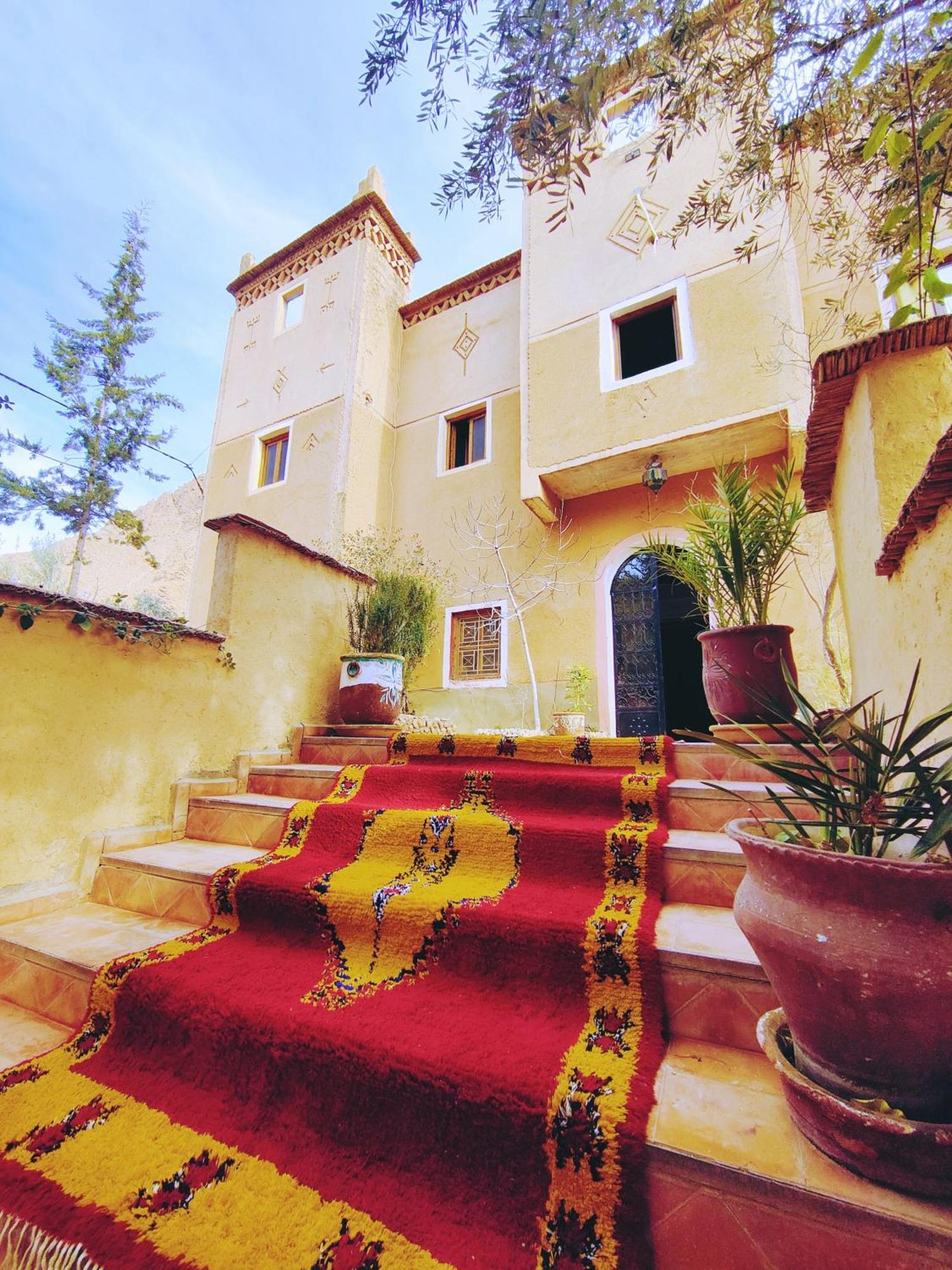 Riad Kasbah Des Roches Akhendachou n'Ait Ouffi Esterno foto