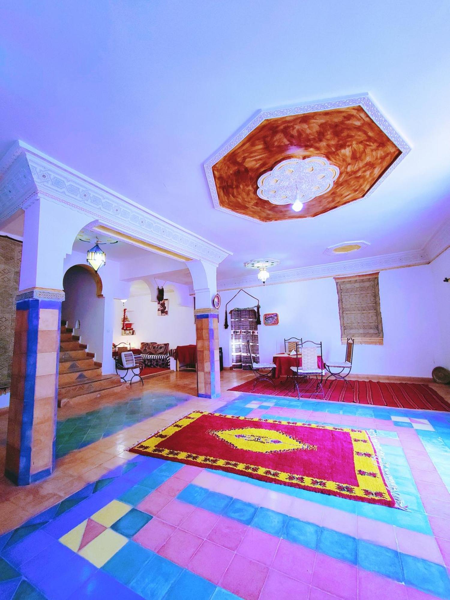 Riad Kasbah Des Roches Akhendachou n'Ait Ouffi Esterno foto