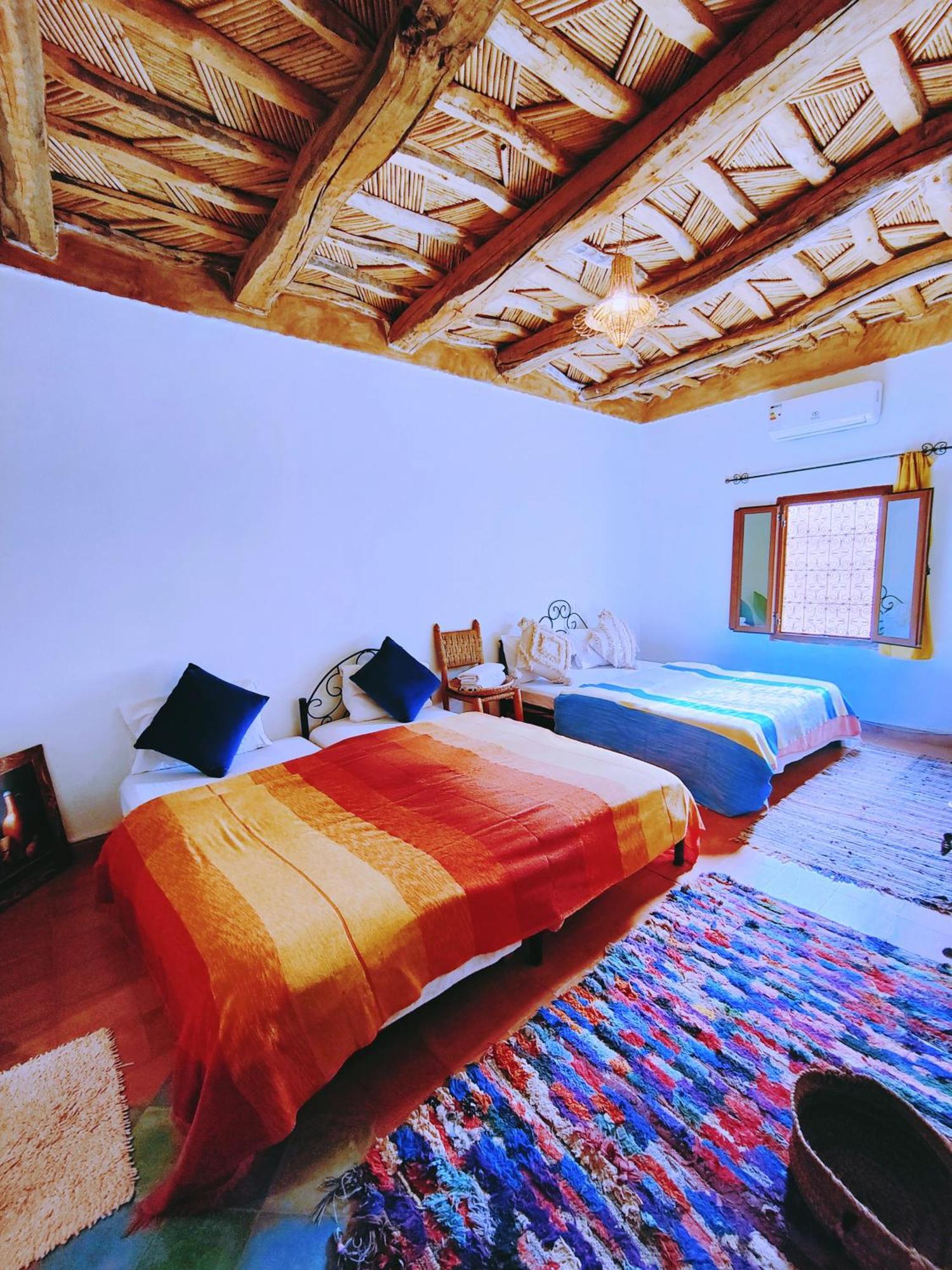 Riad Kasbah Des Roches Akhendachou n'Ait Ouffi Esterno foto
