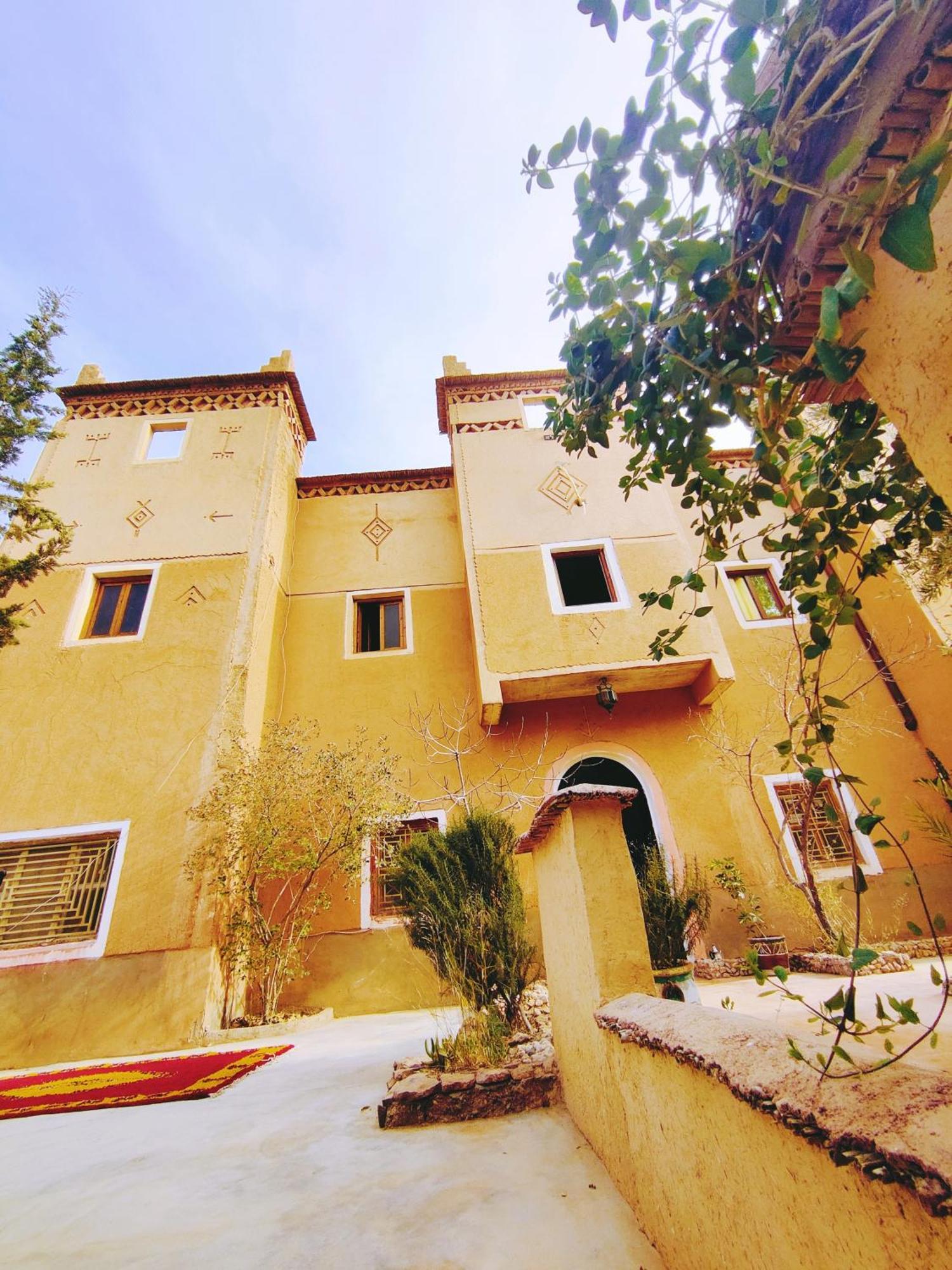 Riad Kasbah Des Roches Akhendachou n'Ait Ouffi Esterno foto