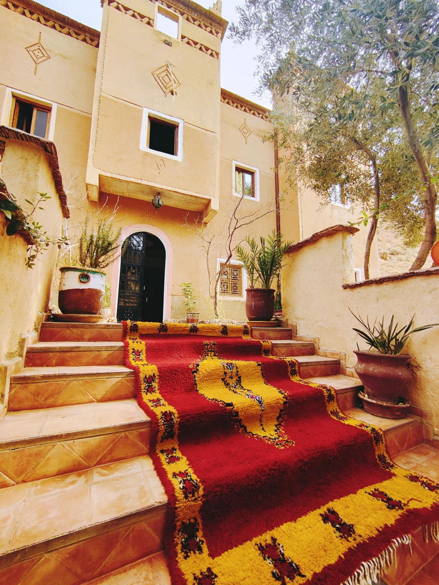 Riad Kasbah Des Roches Akhendachou n'Ait Ouffi Esterno foto