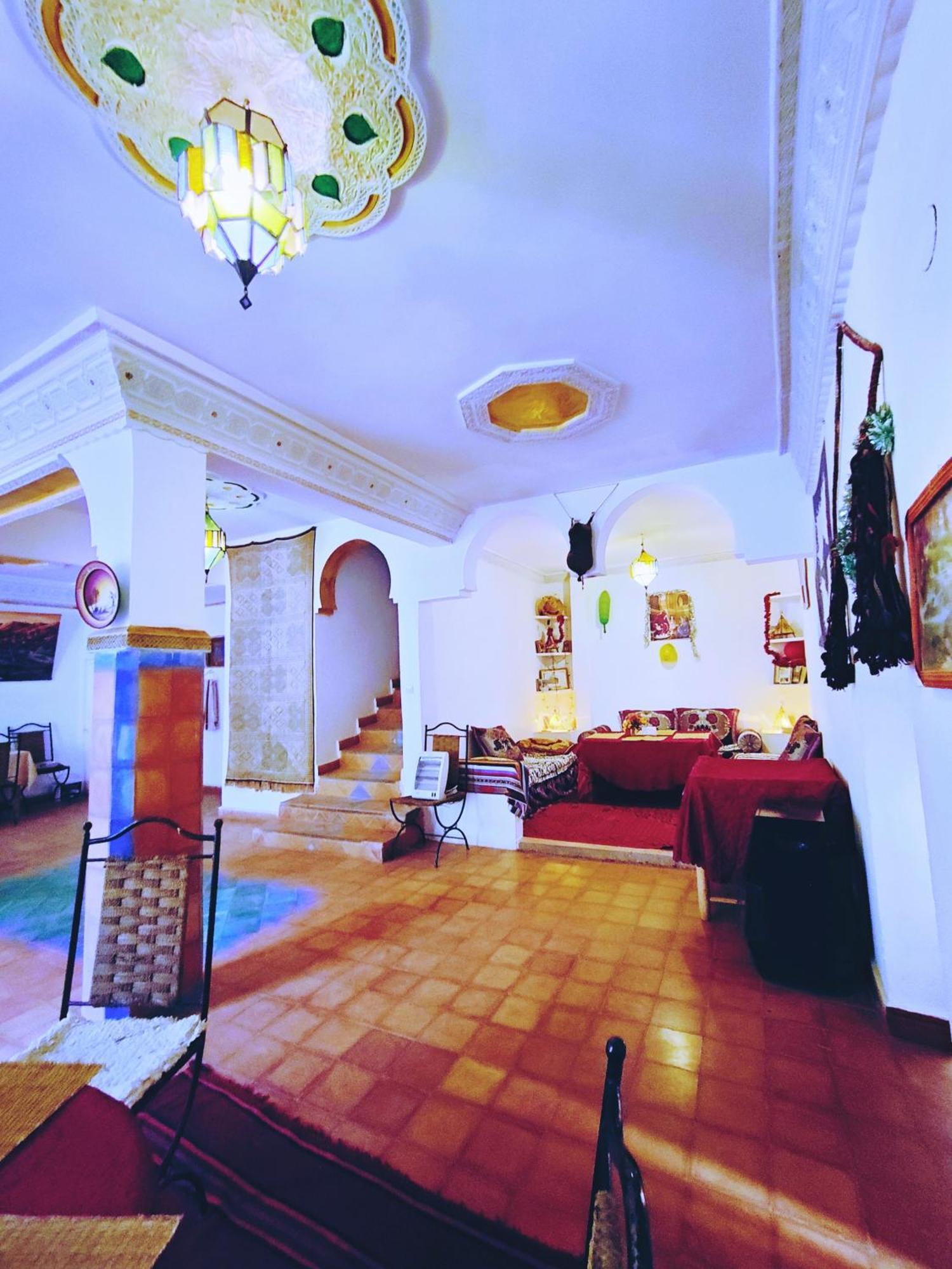 Riad Kasbah Des Roches Akhendachou n'Ait Ouffi Esterno foto